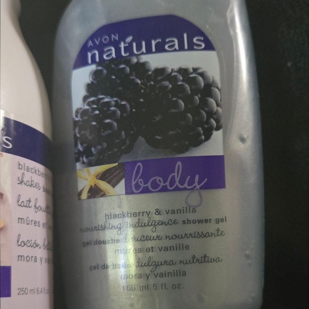 Avon Naturals Blackberry & Vanilla Set Full Size 8.4floz - Picture 4 of 8